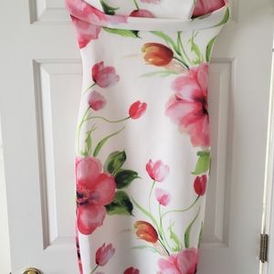 Super cute floral print strapless dress scuba